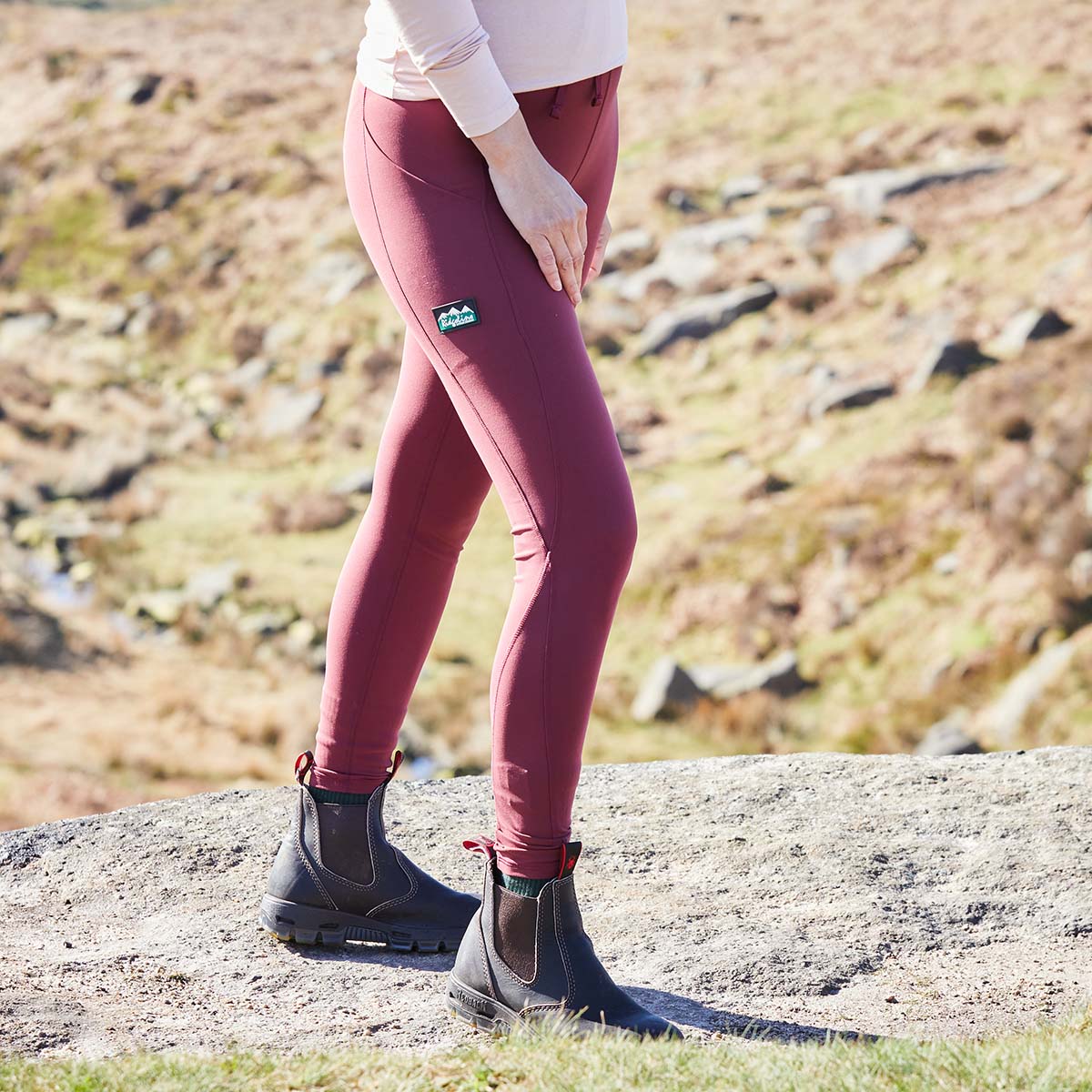Women's Infinity Leggings Winter Berry